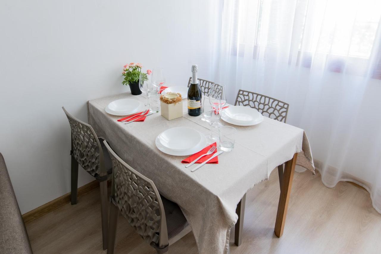 Appartamento Con Parcheggio Gratuito 15Min Da Venezia Mestre Exteriör bild